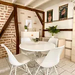 Apartman Descartes - Au Pied Basilique Saint Martin