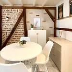 Descartes - Au Pied Basilique Saint Martin Appartement Tours