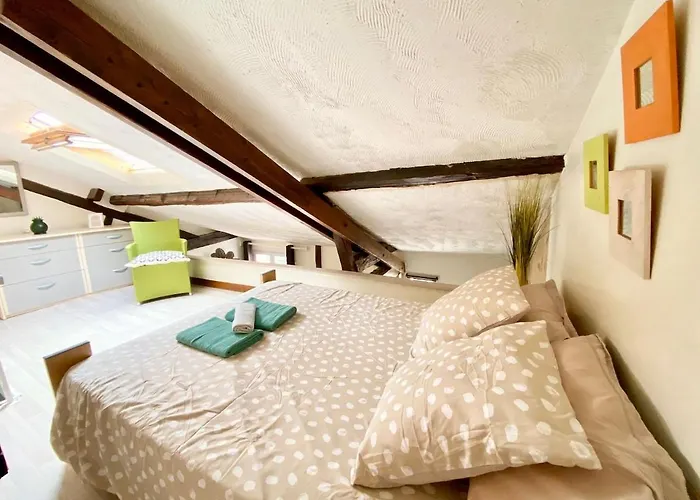 Apartman Descartes - Au Pied Basilique Saint Martin